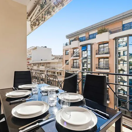 Apartmán Le Maubourg - Terrasse Near Beaches Cannes